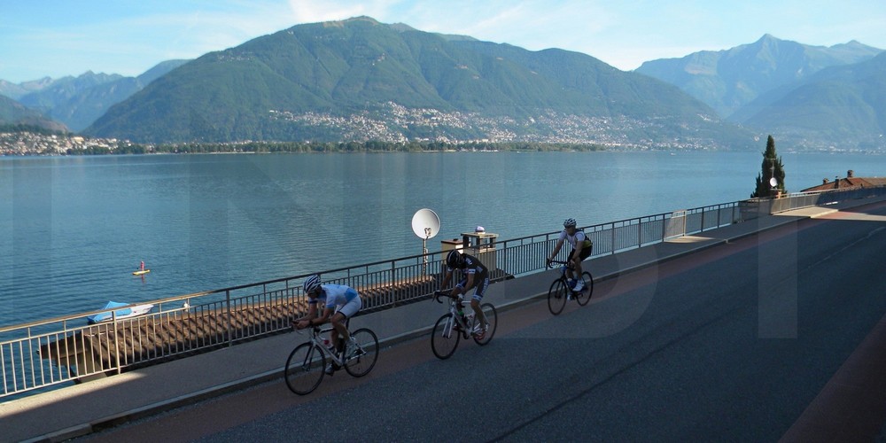 Cycling holiday Italian lakes