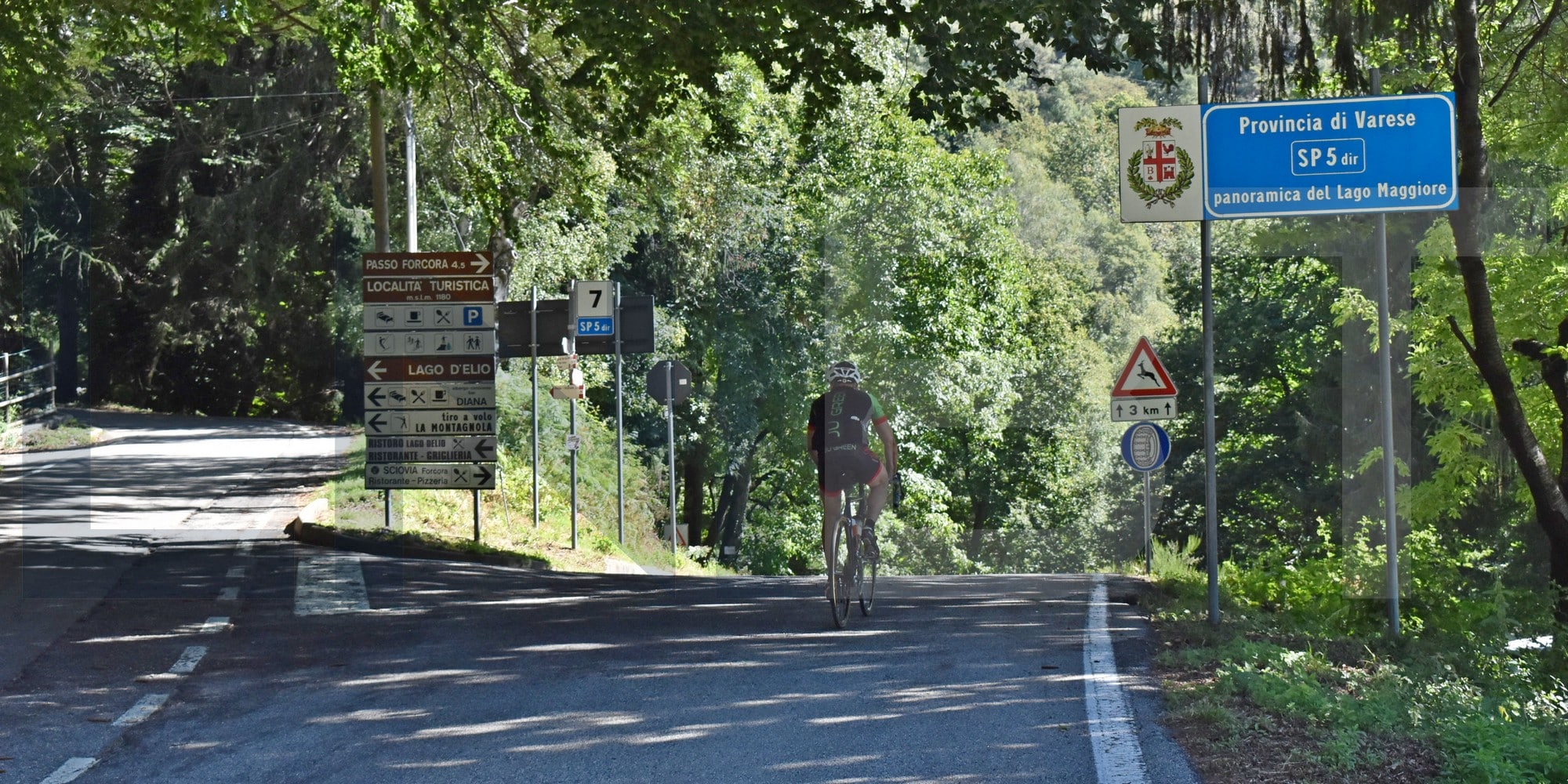 Cycling tour Italian Swiss Lake District