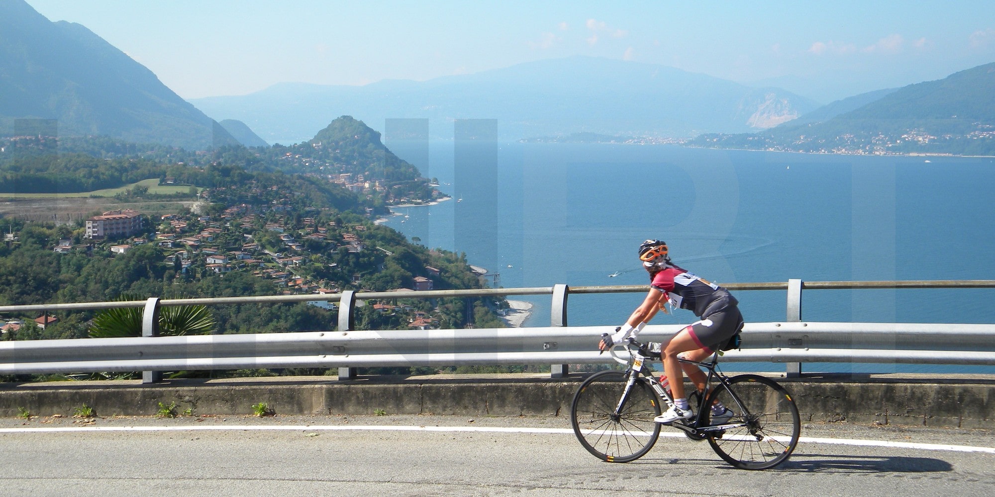 Women's cycling camp Italian Swiss Lakes